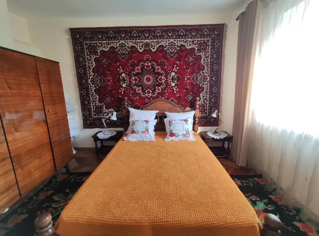Casuta De Langa Lac Saharna Noua Ngoại thất bức ảnh